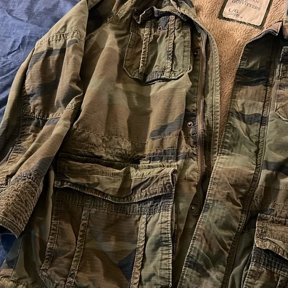 Thick men’s American Eagle LARGE Sherpa inside insulinated jacket 🔥🔥🔥 - Picture 4 of 7